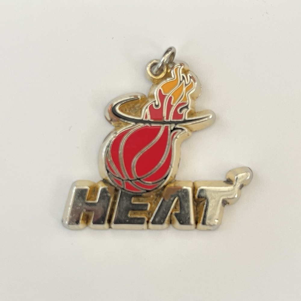 Miami Heat NBA Team Logo Medallion Keychain Keyring Aminco Gold Tone Charm Gift